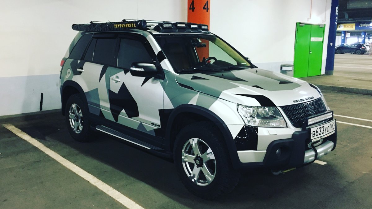 Suzuki Grand Vitara хаки