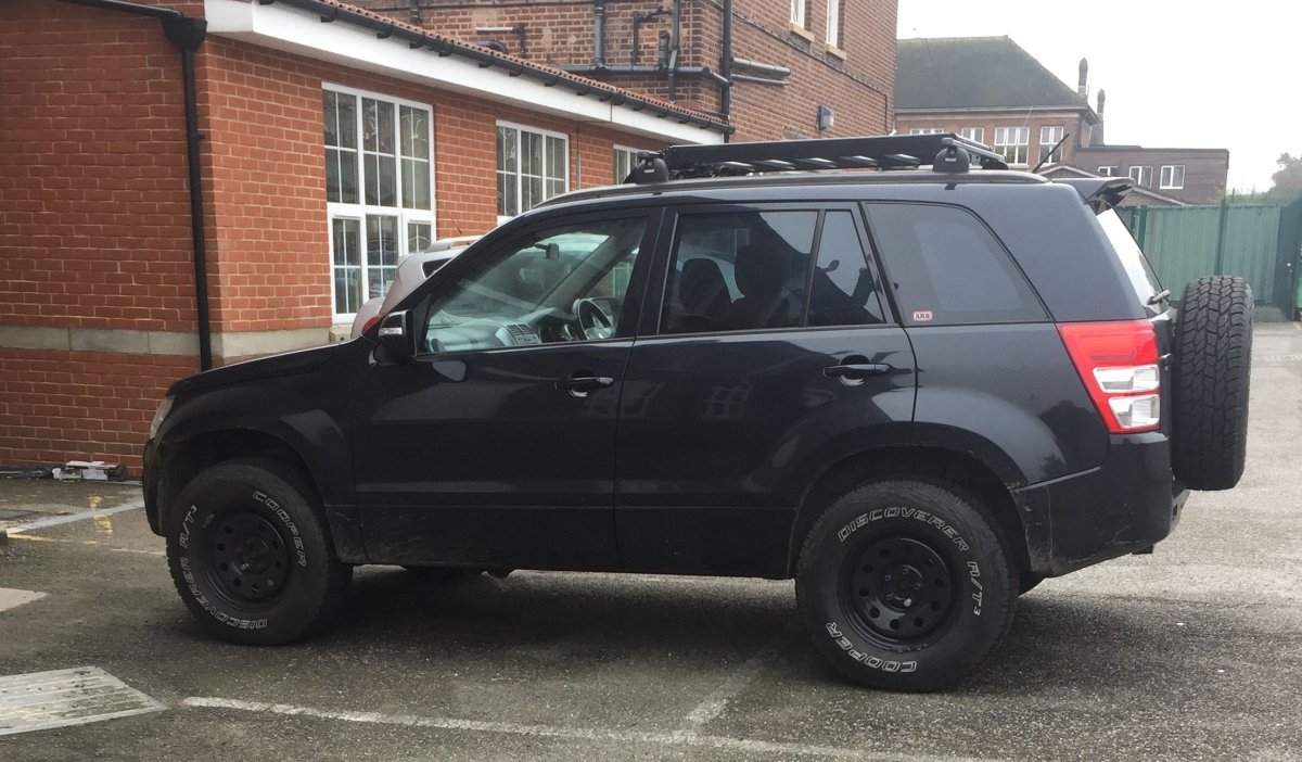 Suzuki Grand Vitara 2008 off Road Tuning