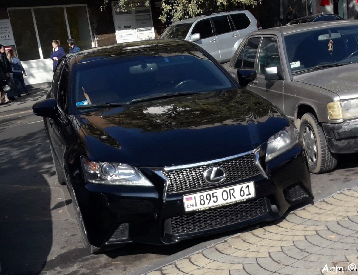 Lexus 490 Armenia