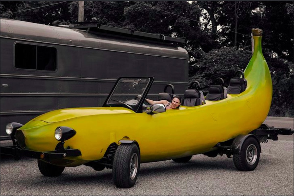 Машина банан