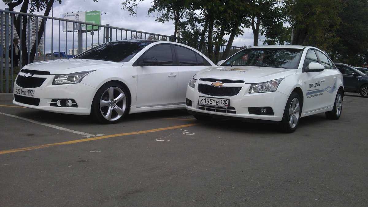 Номерной знак Chevrolet Cruze 2012