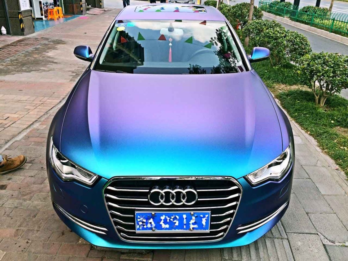 Audi a6 бирюзовая