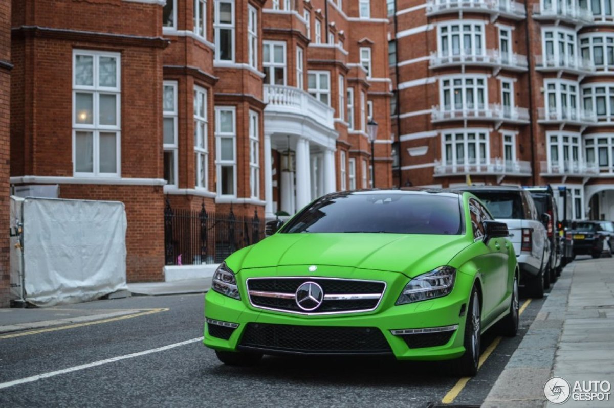 Mercedes-Benz CLS зеленый
