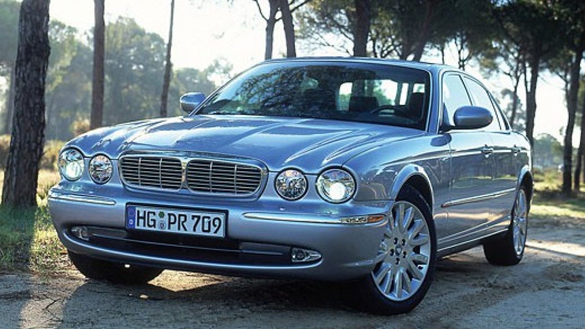 Ягуар XJ 2