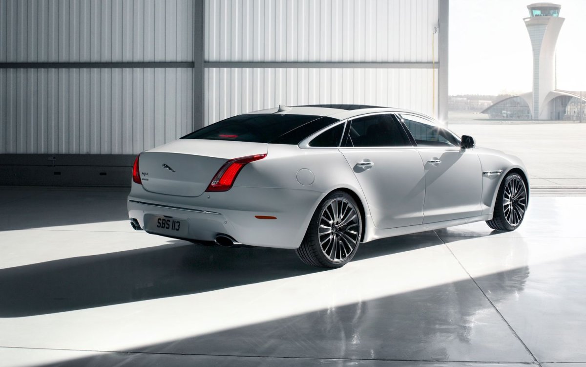 Jaguar XJ Ultimate