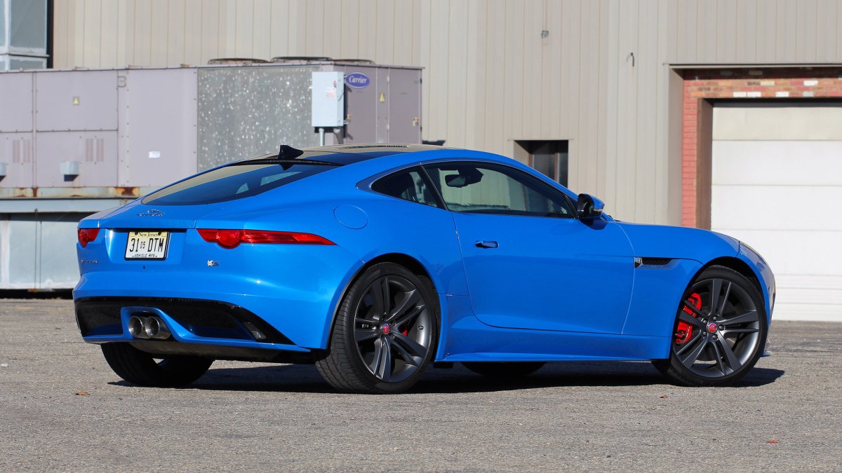 Jaguar f-Type Blue