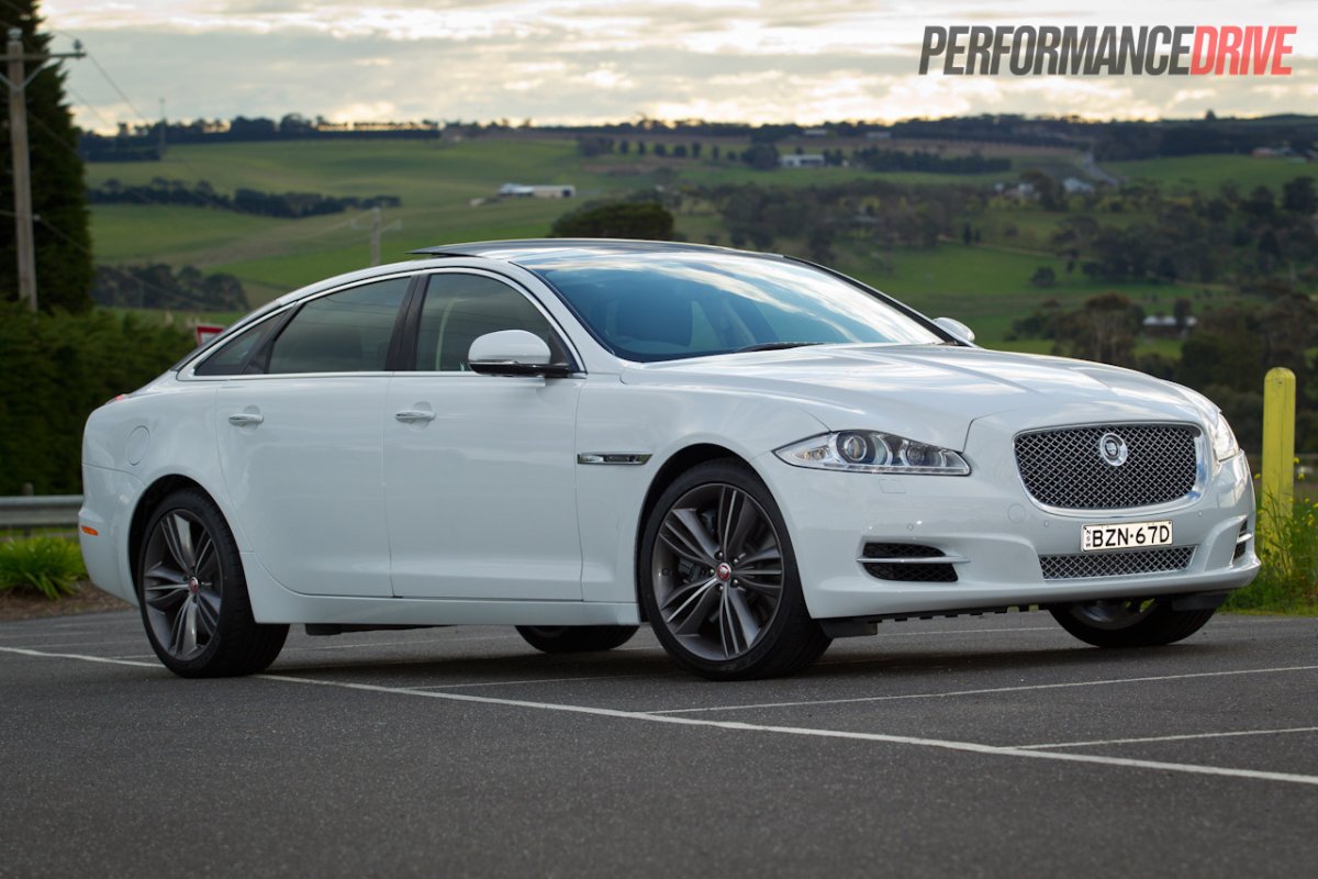 Jaguar XJ White