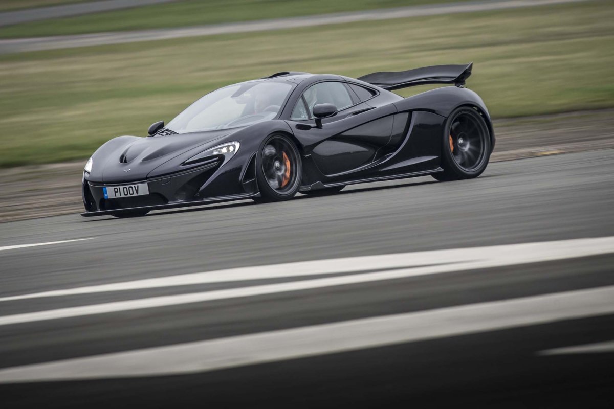 MCLAREN p1 2022