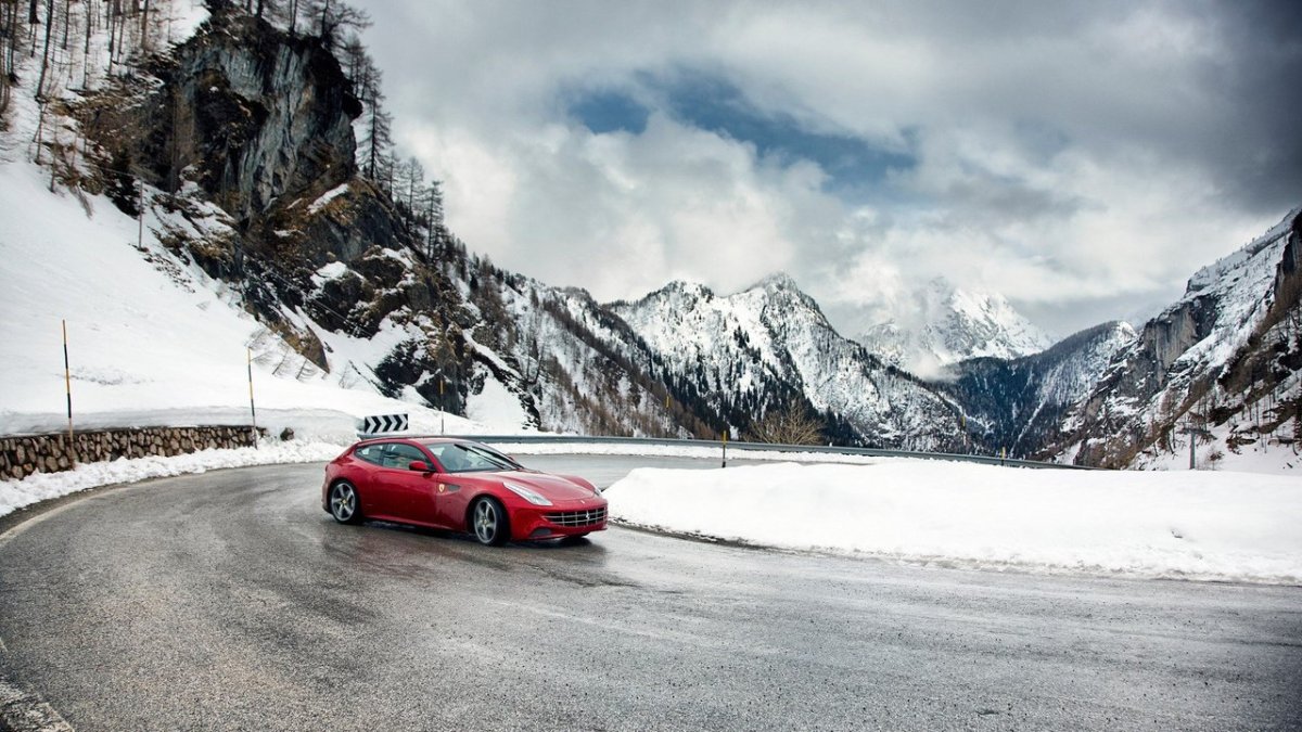 Ferrari FF дрифт