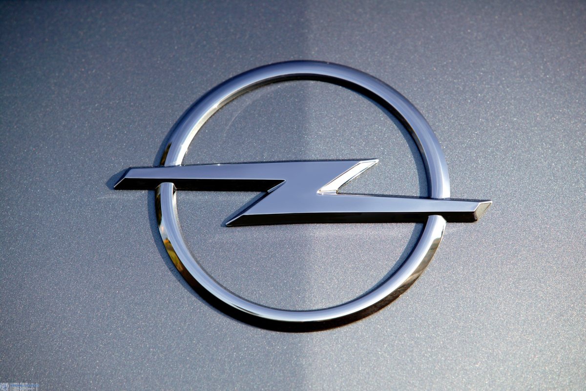 Opel Astra h logo