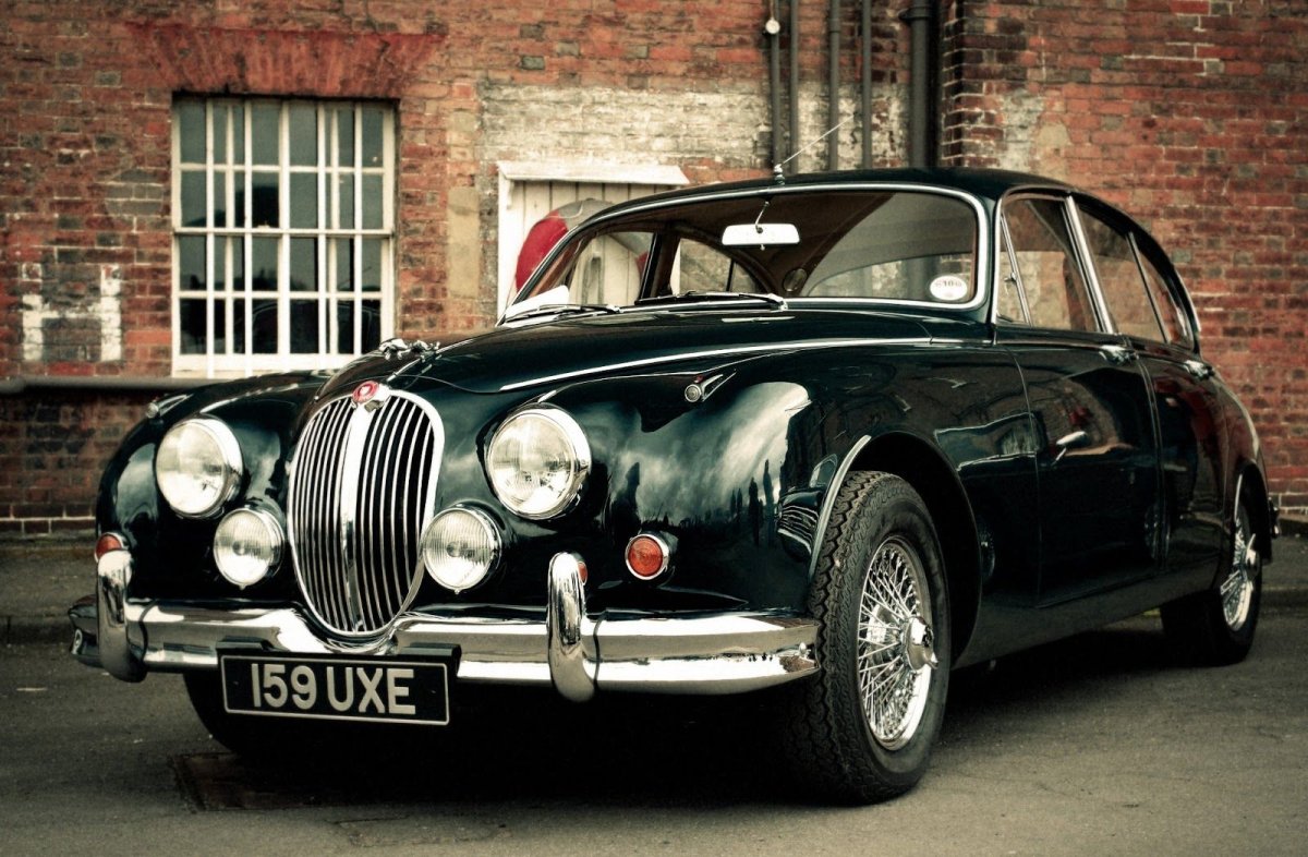 Jaguar MK 2 Retro