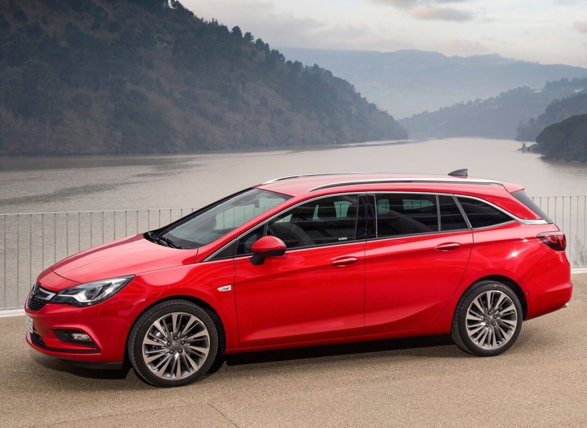 Opel Astra Sports Tourer 2016