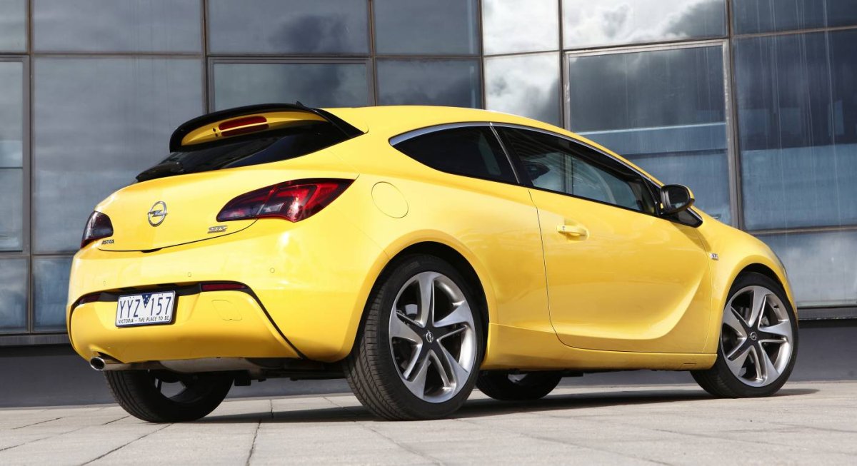 Opel Astra GTC 2016