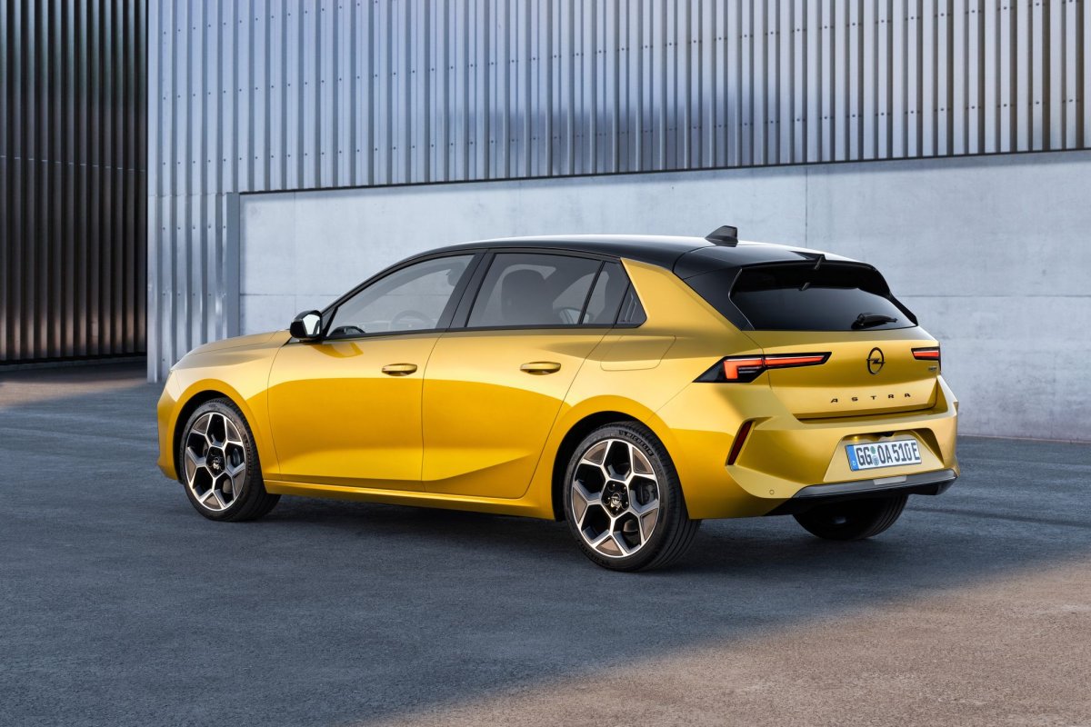 Opel Astra l 2022