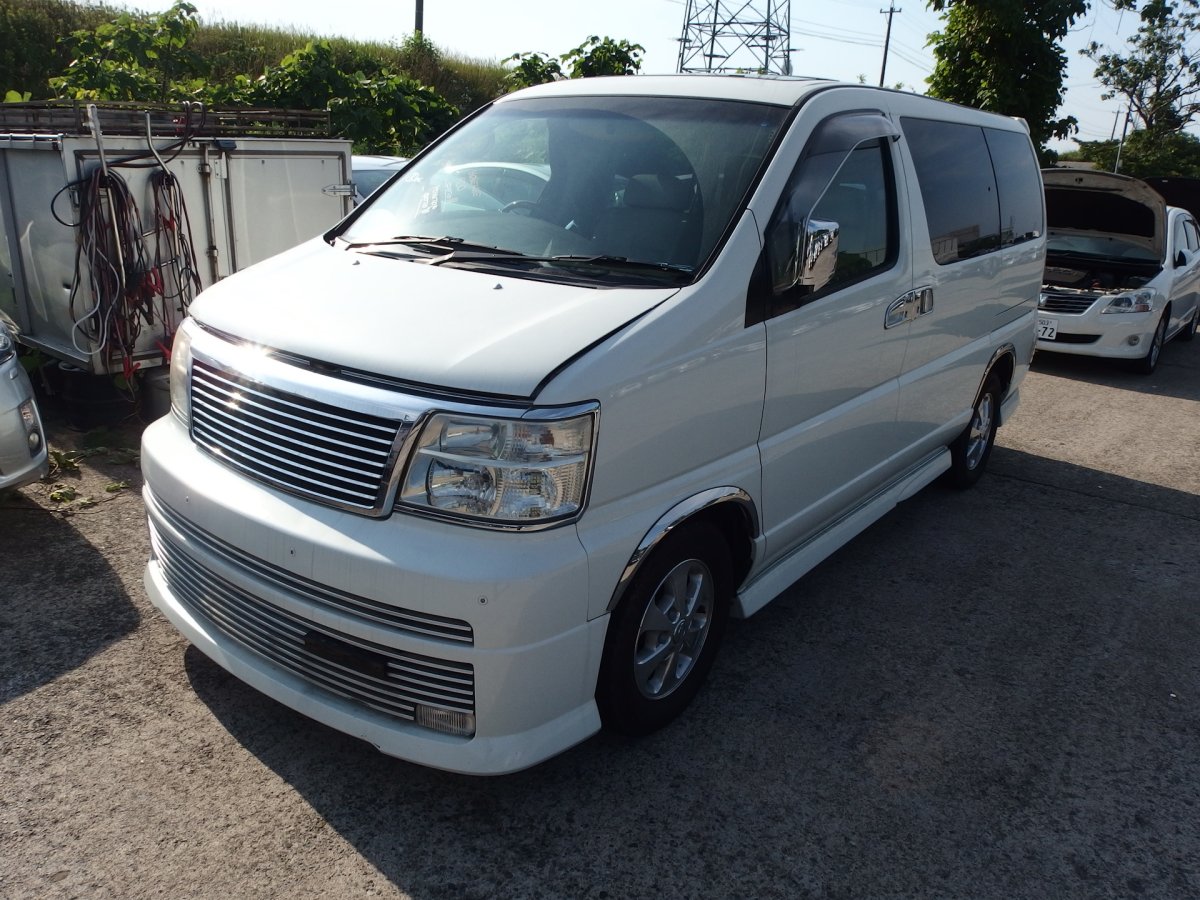 Nissan Elgrand 2001