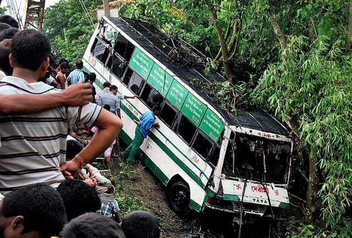 Индия пассажирский автобус
