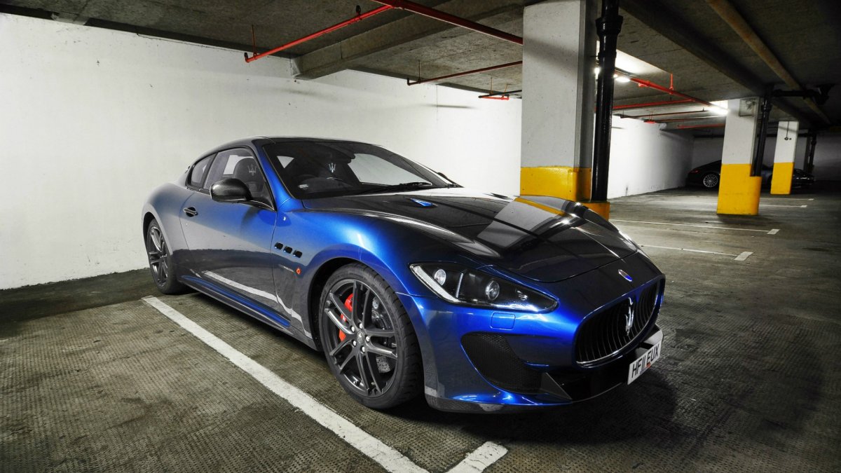Maserati суперкар