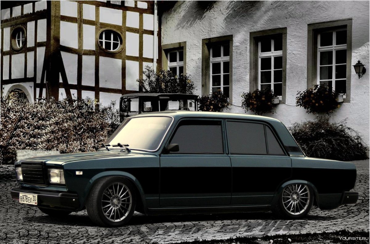 ВАЗ 2107 тюнинговый черный