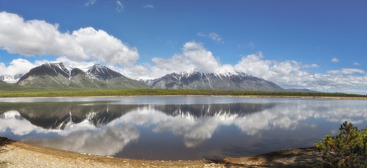 Озеро Байкал горные хребты