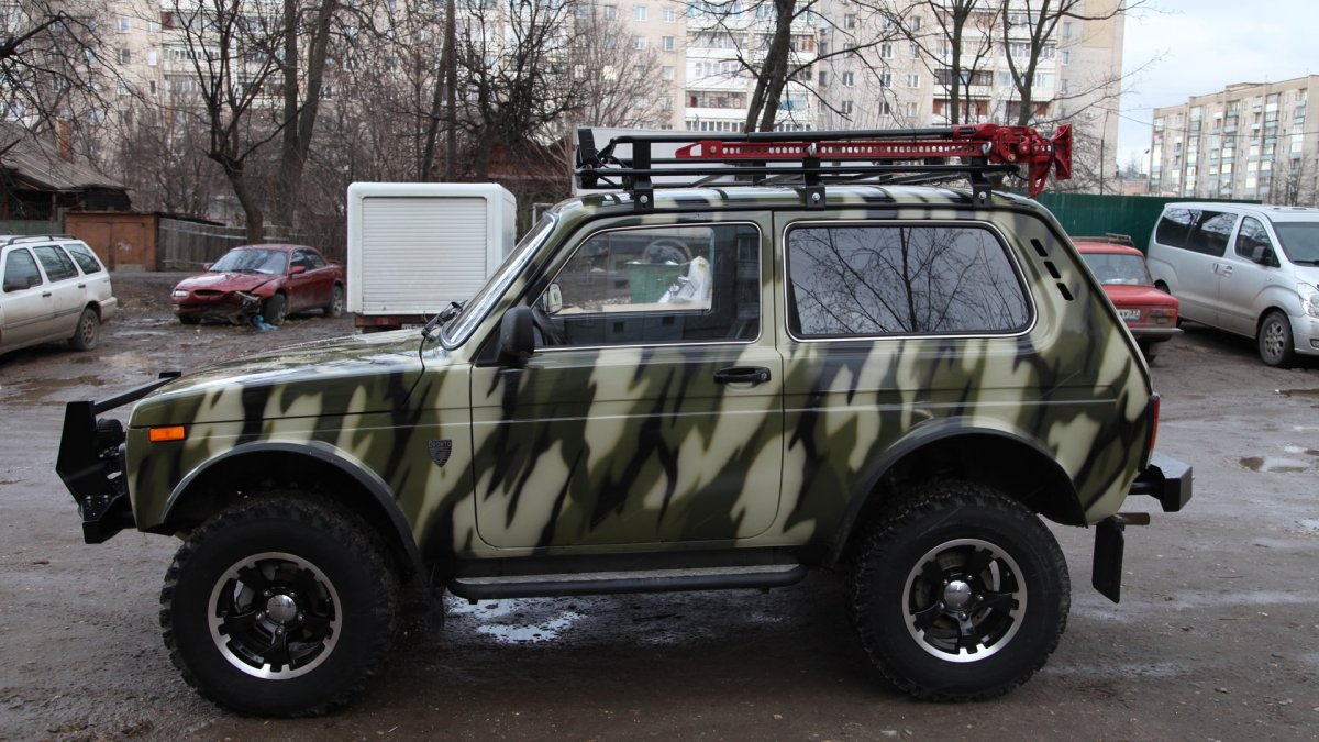 Lada 4x4 Bronto камуфляж + расширители