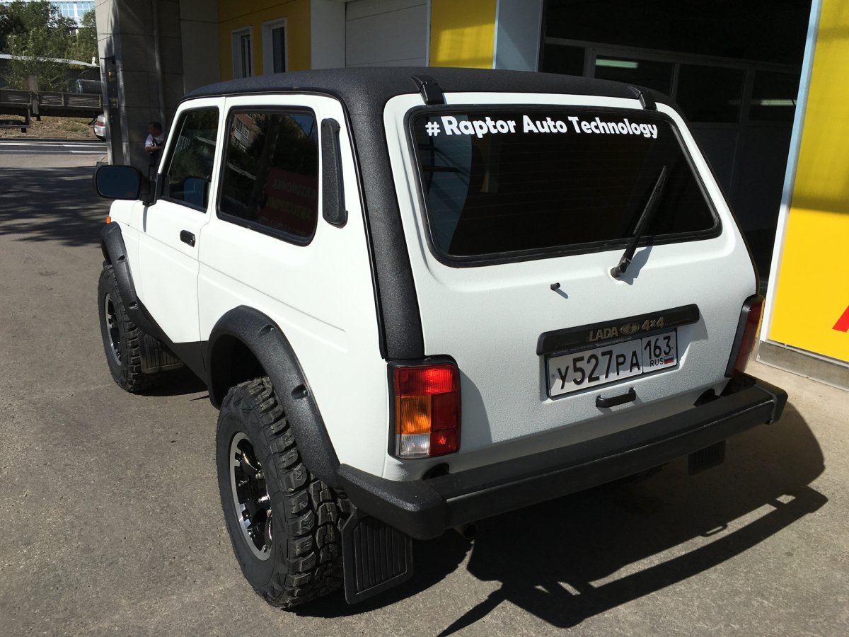 Нива цвет хаки 303 Раптор
