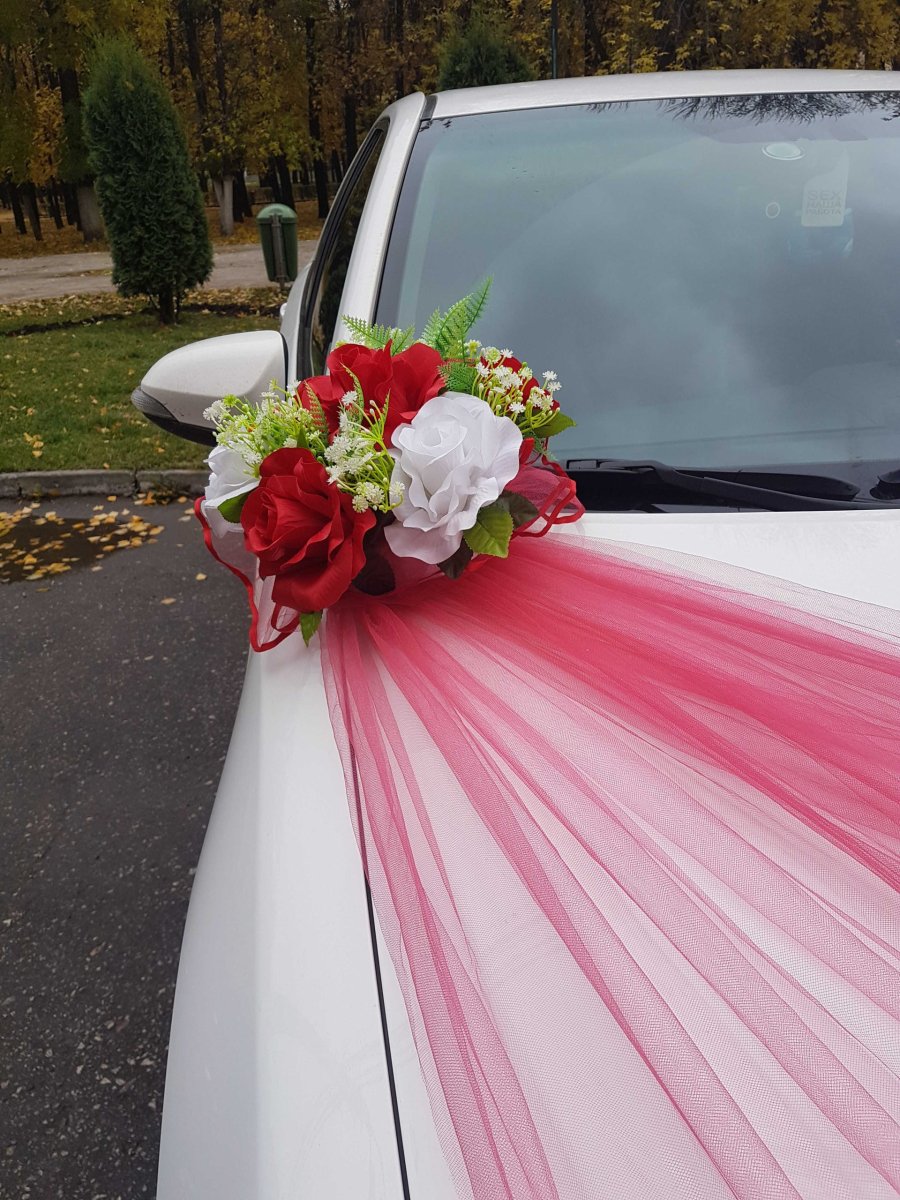 Свадебные ленты на машину