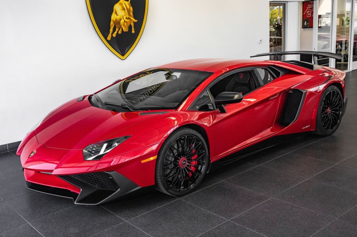 Lamborghini Eng oxirgi modeli