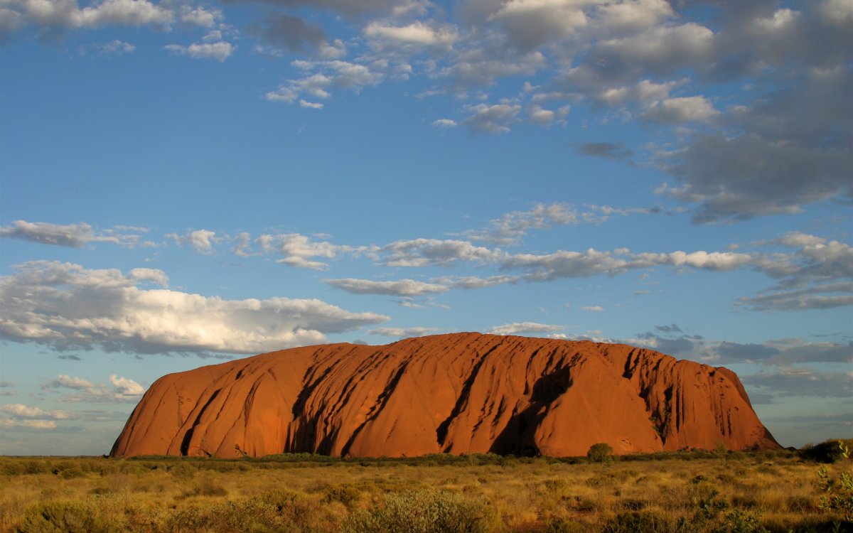 Айерс рок скала в центральной Австралии