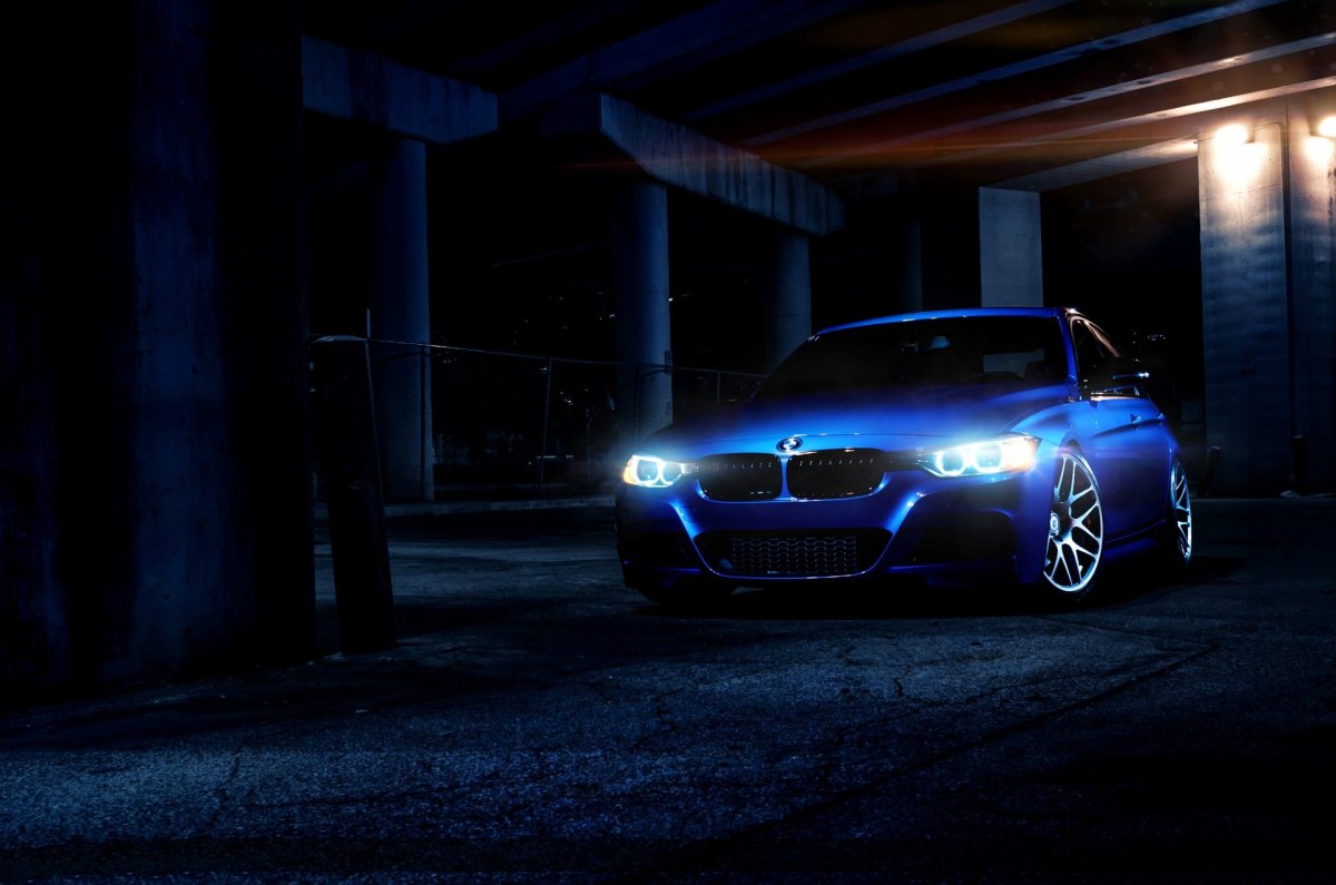 BMW m5 f10 в темноте