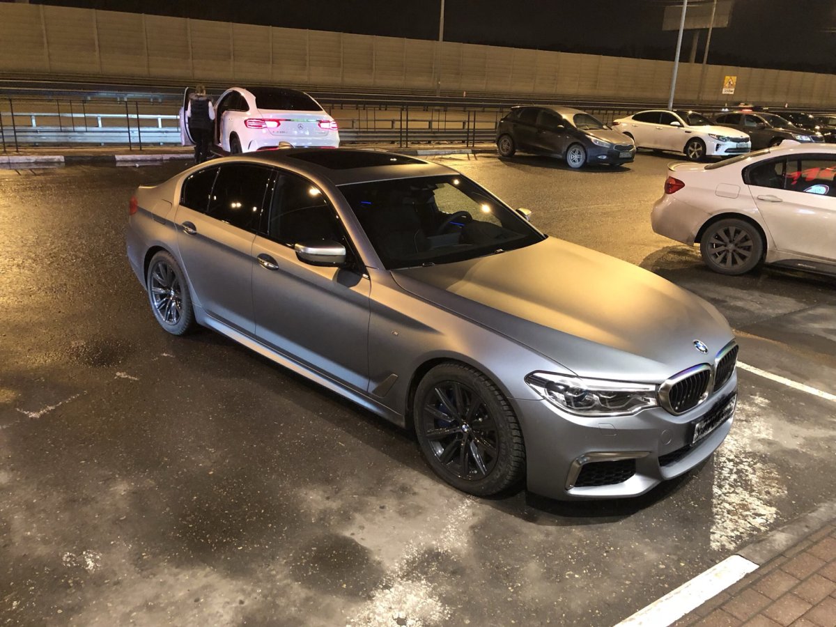 BMW 3 серый мат
