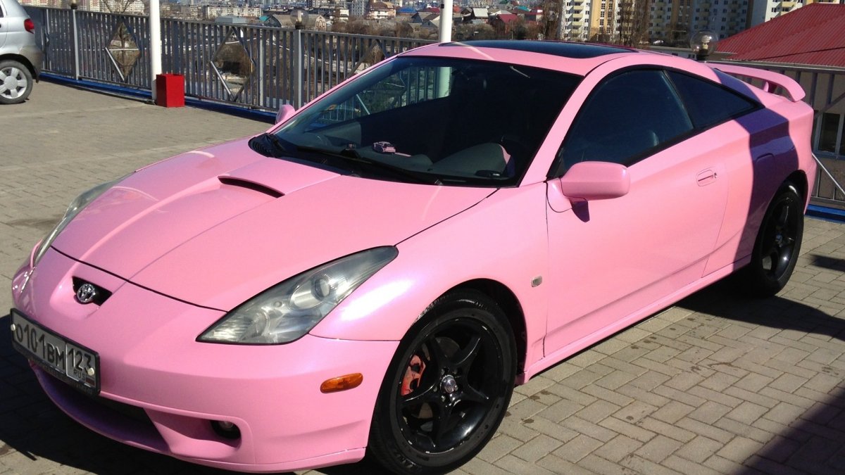 Тойота Селика розовая