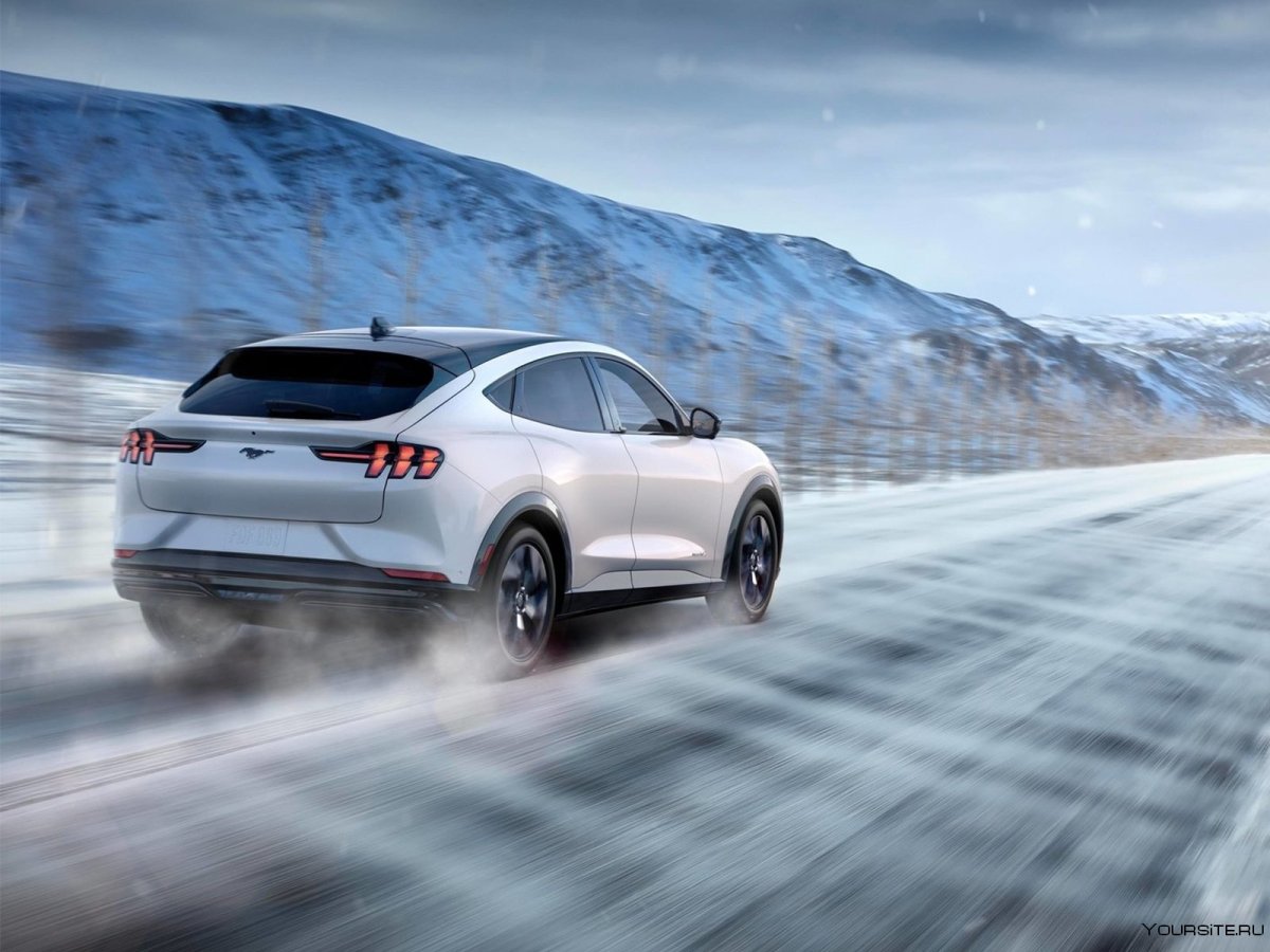 Ford Mustang 2020 кроссовер
