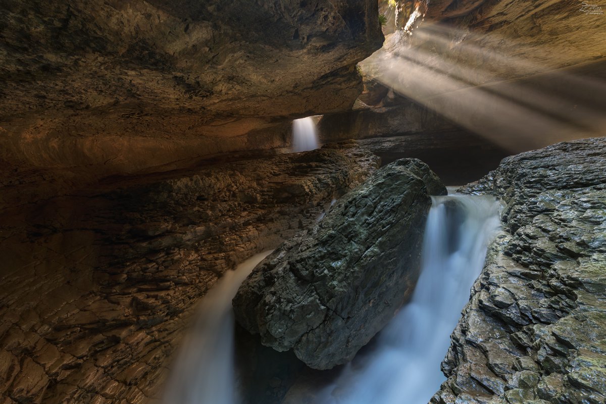 Салтинский подземный водопад. Только вдумайся: подземный водопад!