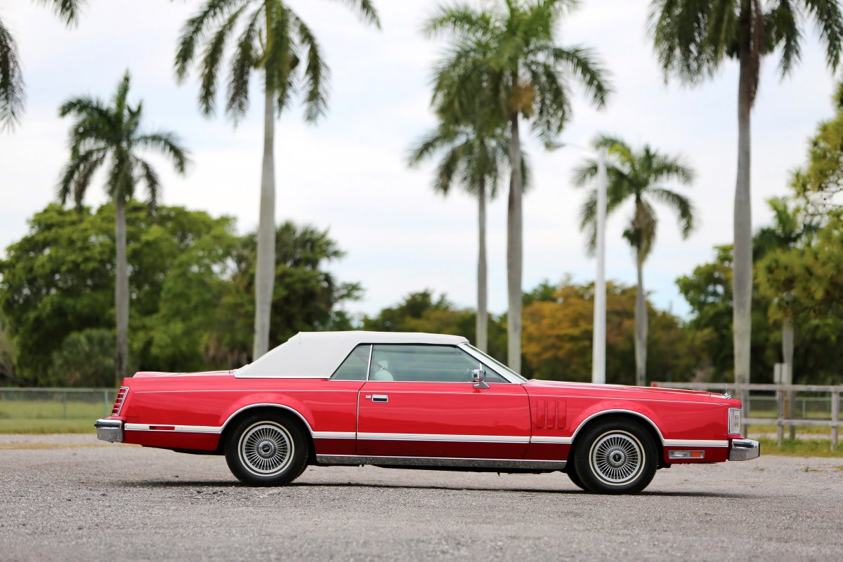 Lincoln Continental Mark v 1979