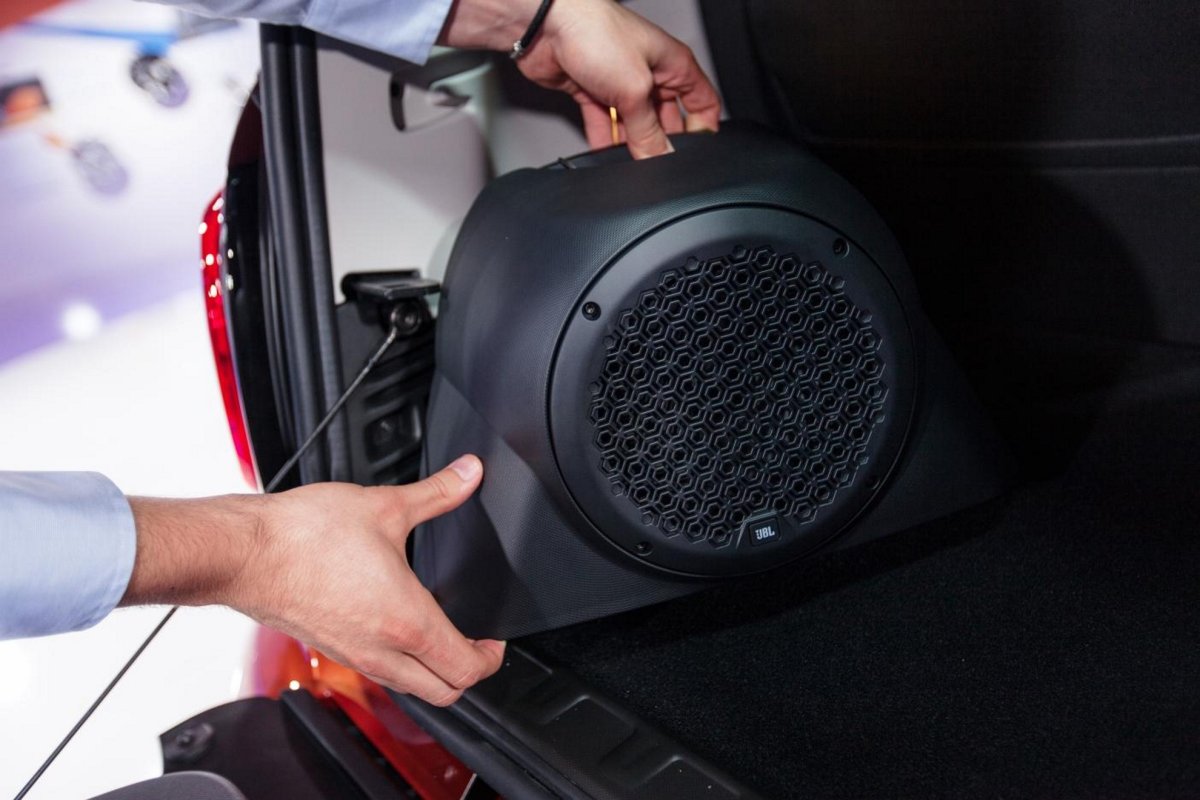 JBL 453 сабвуфер