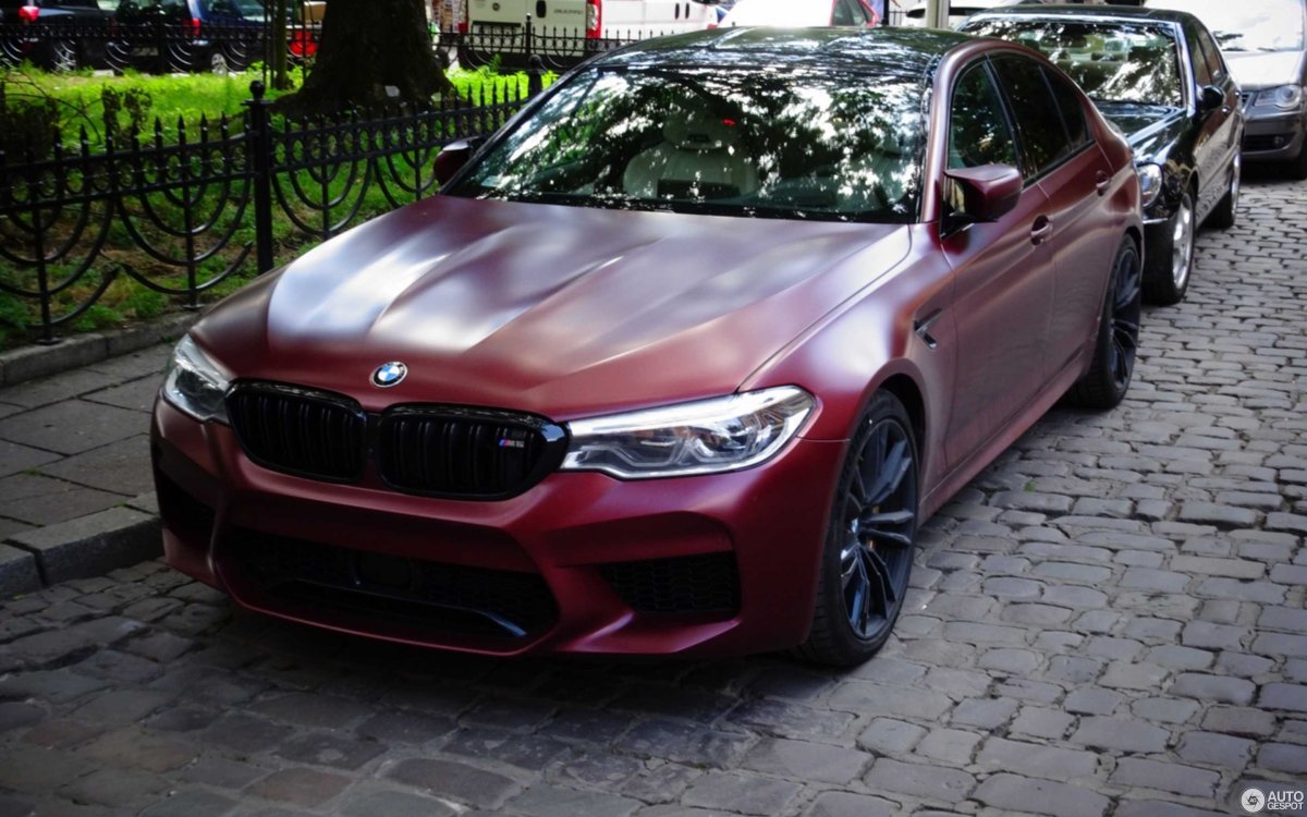 Красная бмв м5. BMW m5 f90. BMW m5 f90 Red. BMW m5 f90 Red Matte. BMW m5 f90 бордовая.