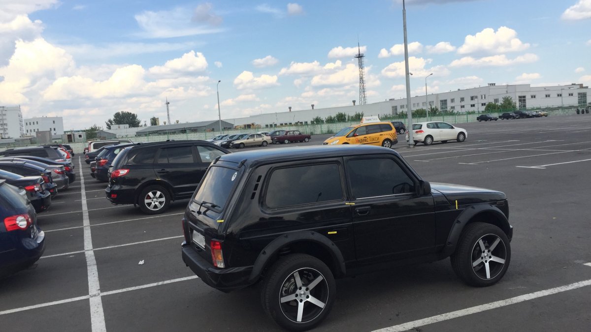 Lada 4x4 Urban Black Edition