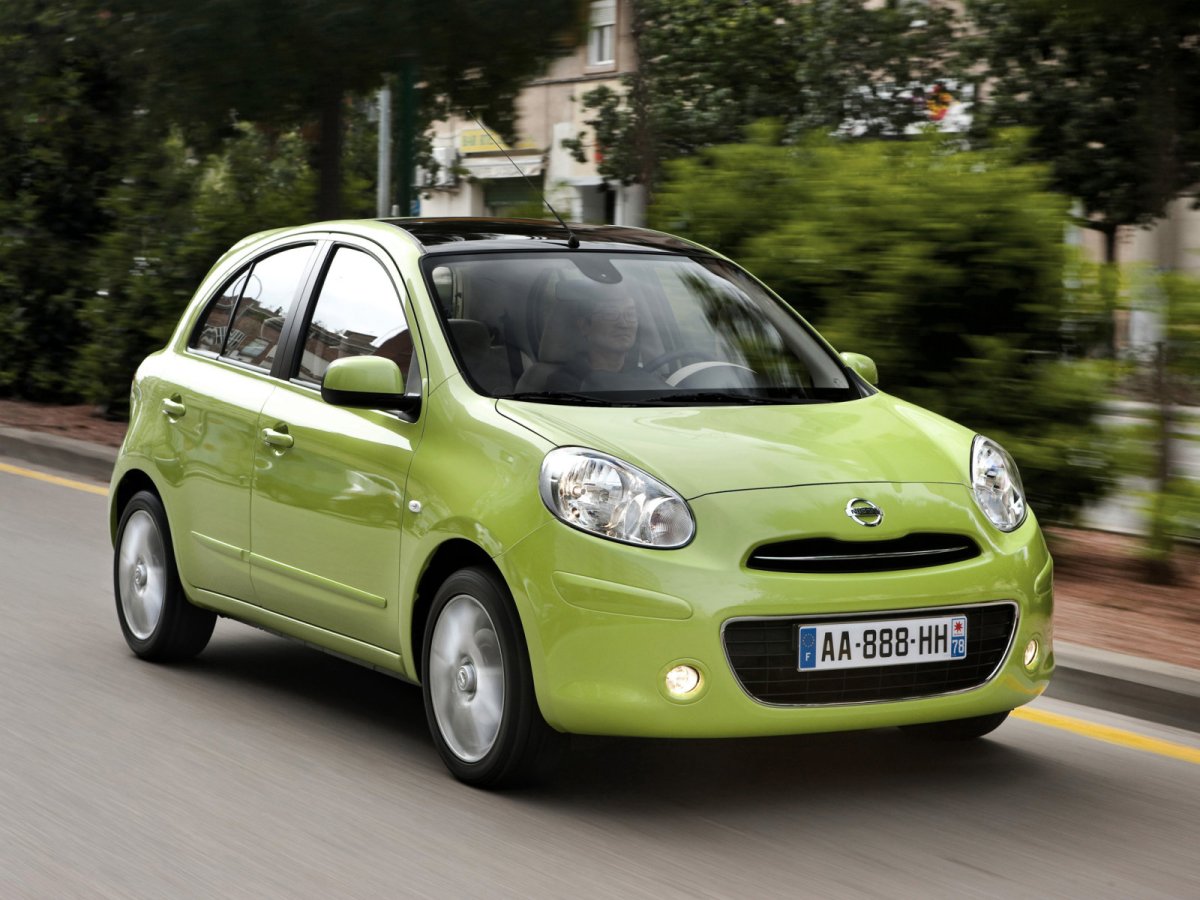 Nissan March 2000