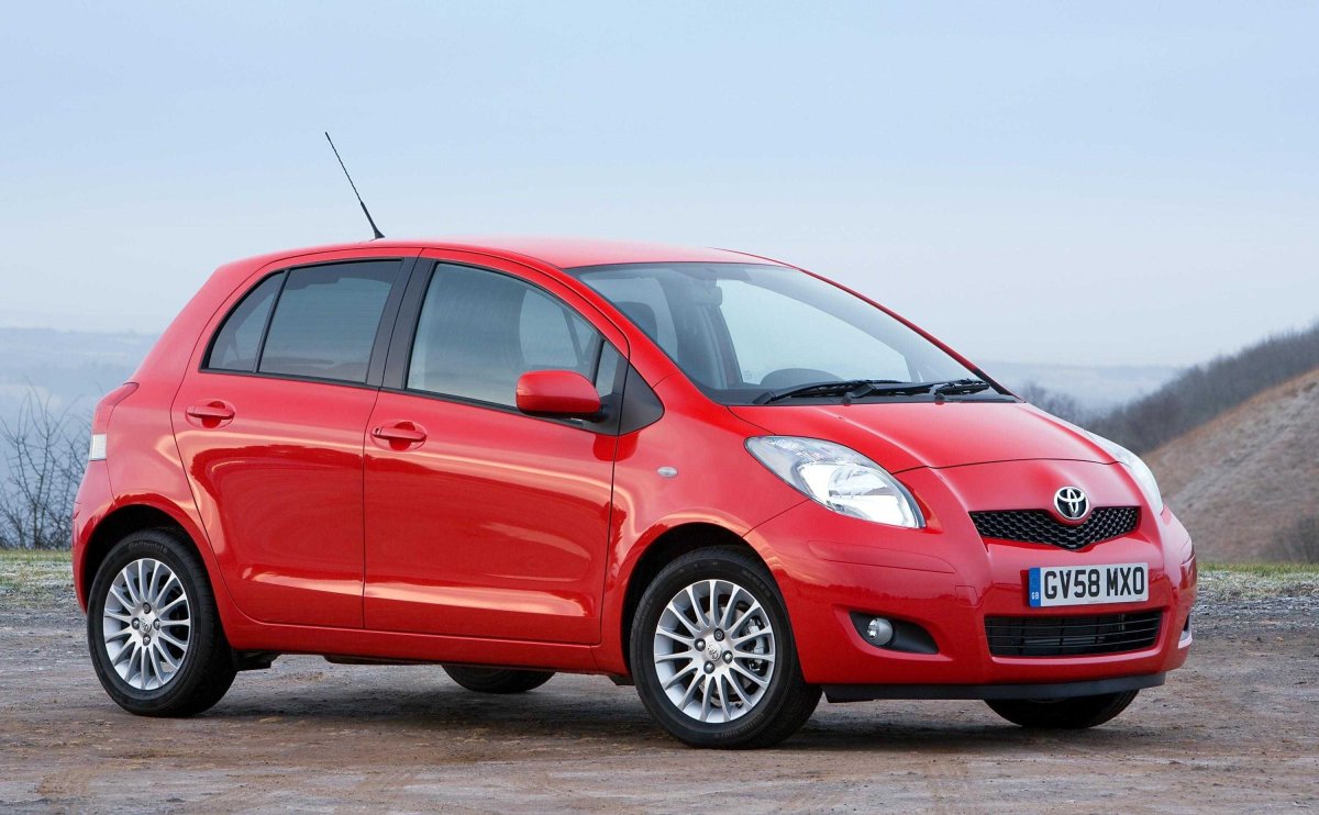 Toyota Yaris III 5d 2011