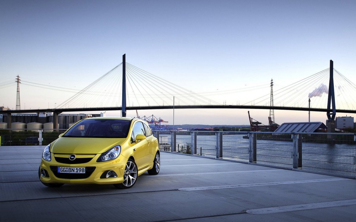 Opel corsa робот. Опель Корса. Opel Corsa 2012 Yellow. Опель Корса 2012 желтый.
