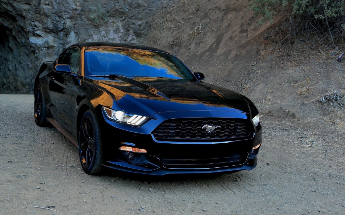 Форд Мустанг 2015 темно синий