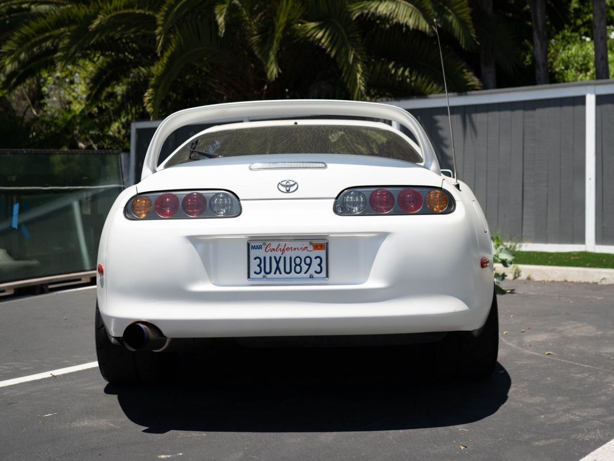 Японские авто вид сзади