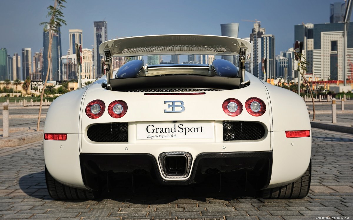 Bugatti Veyron Grand Sport White