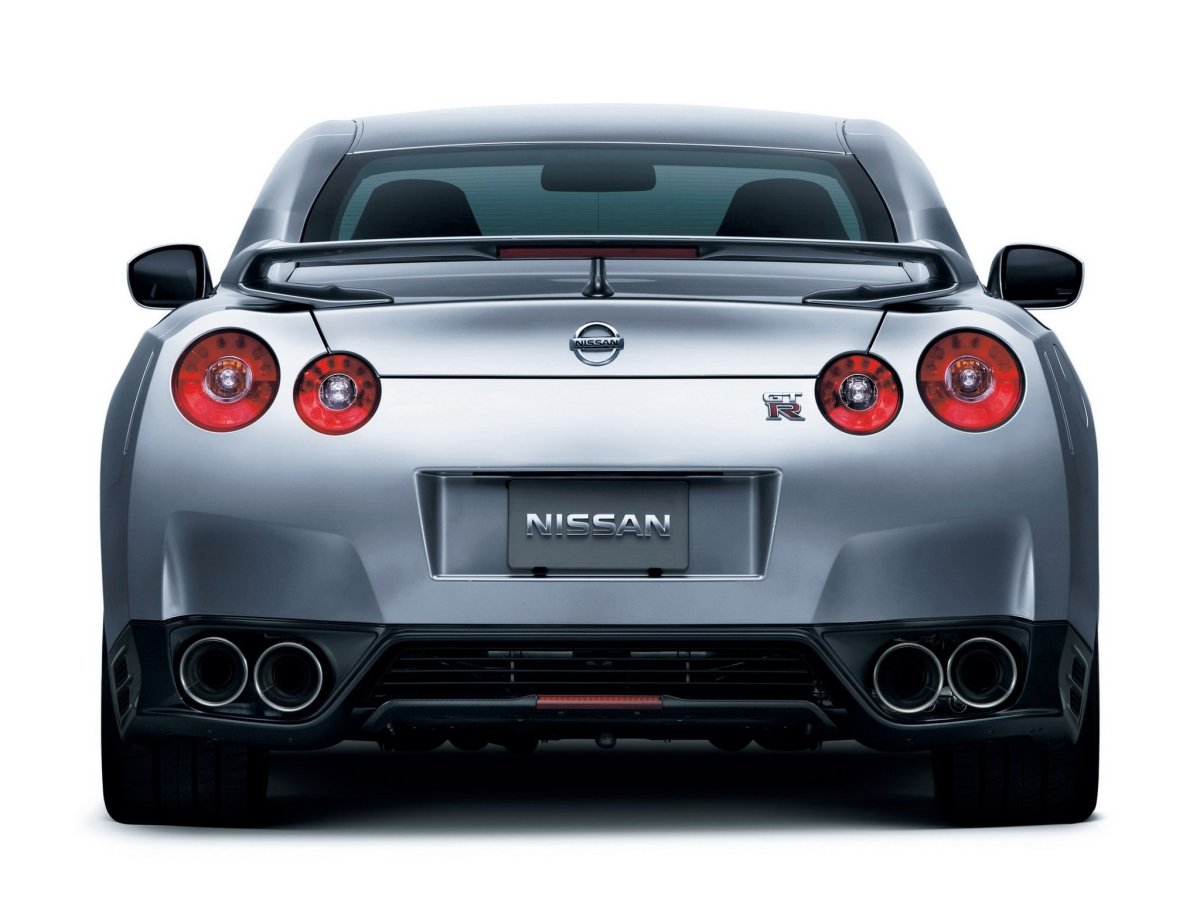 Nissan gt-r r35 Rear