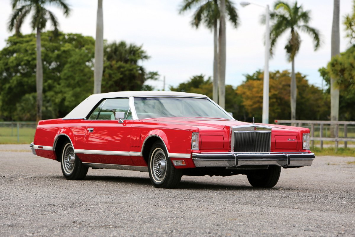 Lincoln Continental Mark v