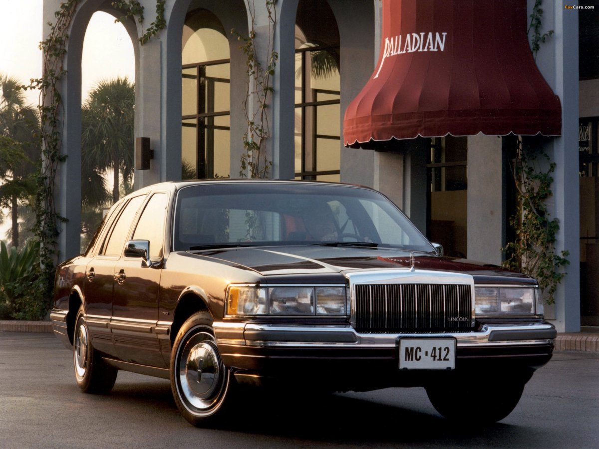 Lincoln Town car 1990