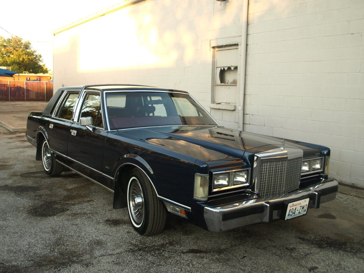 Lincoln Town car 1988