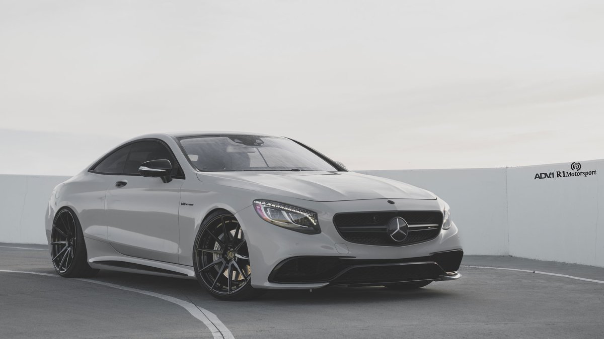 Mercedes-Benz s63 AMG Gray