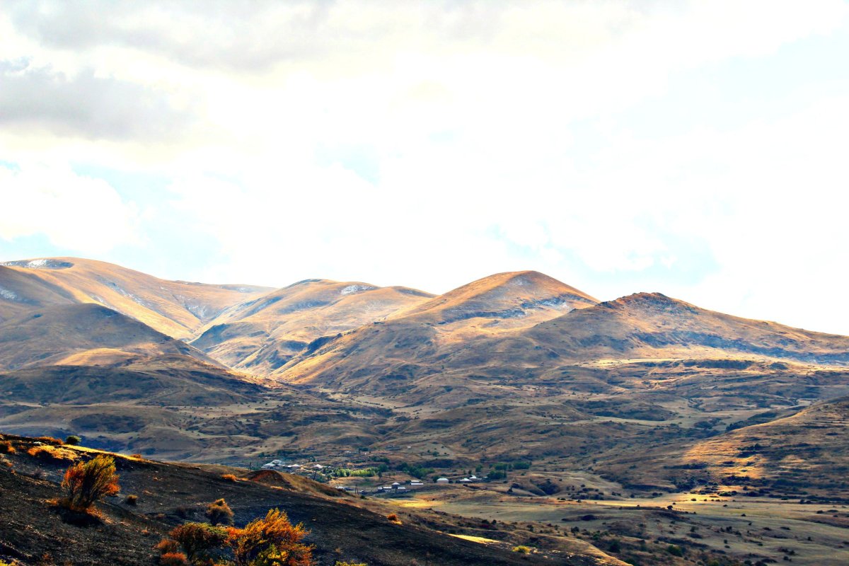 Карабах горы осень