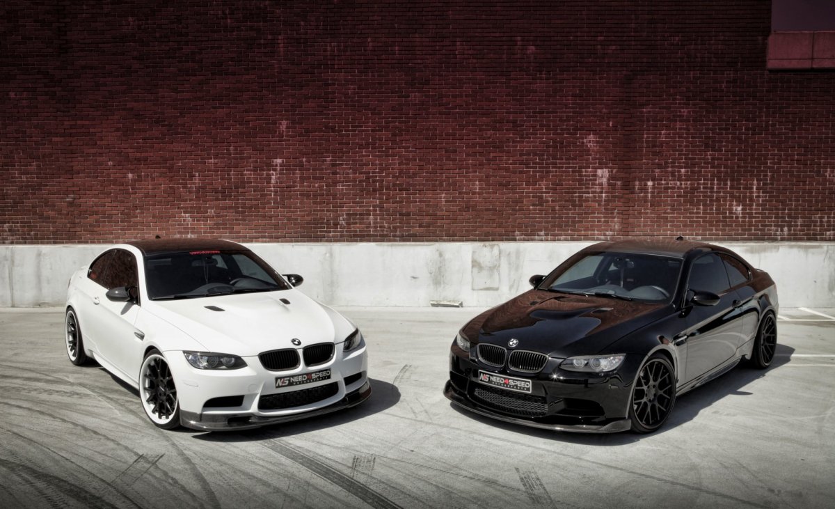 BMW m3 черно белая